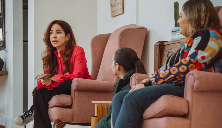 Ana Rosa Santiago, Brittany Berger, Vicky Rivas