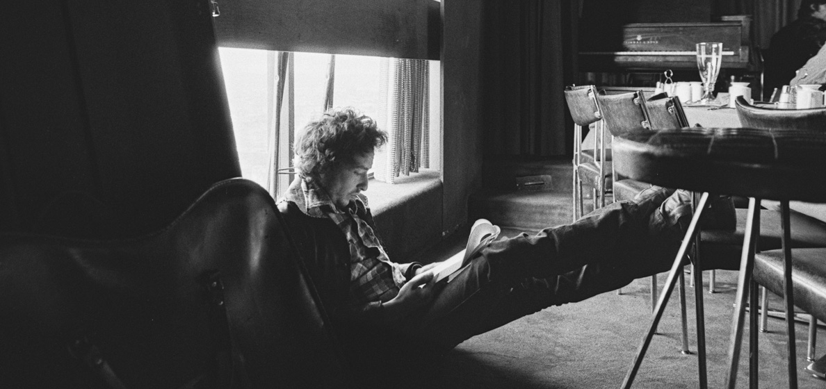 The Bob Dylan Center & UMPG open applications for 2026 - 2027 Bob Dylan Center Songwriter Fellowship